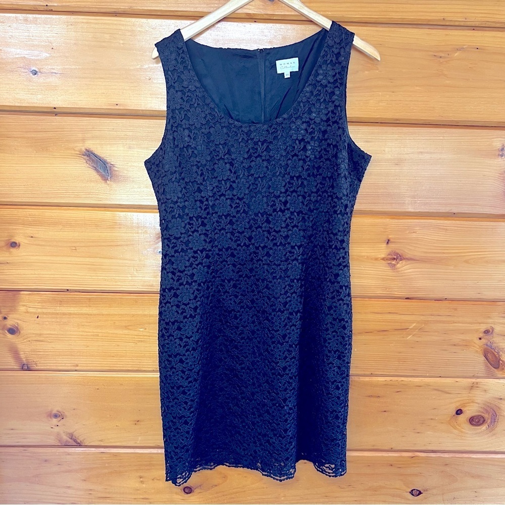 Delicate Lace Sleeveless Round Neck Black Lined Classic Midi Formal Dress 44 (L)